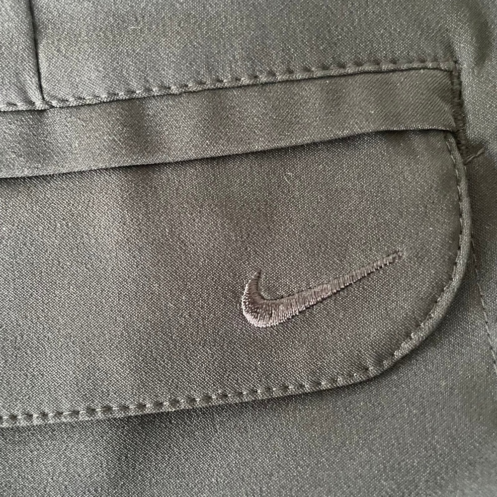 Nike Golf Black Pockets Skort Size 12 - Picture 6 of 7